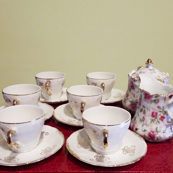 Lefton China Hand Painted Sugar and Cremer Set - Picture 11 of 14